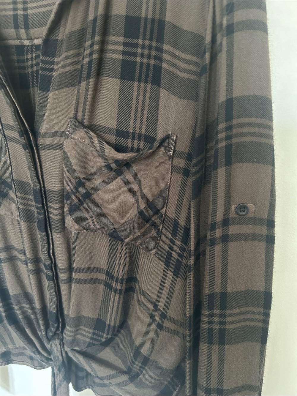 Cloth & Stone Green and Black Plaid Tie-Front Button Shirt - Picture 9 of 9